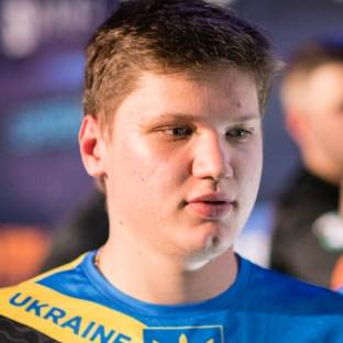 Assum：他们中期玩的比较好，中期比我们所有人都厉害