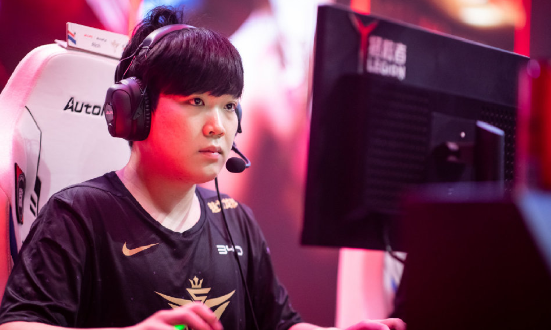 LPL：大家都想打赢OMG！FPX想晋级季后赛 RNG想要“复活甲”
