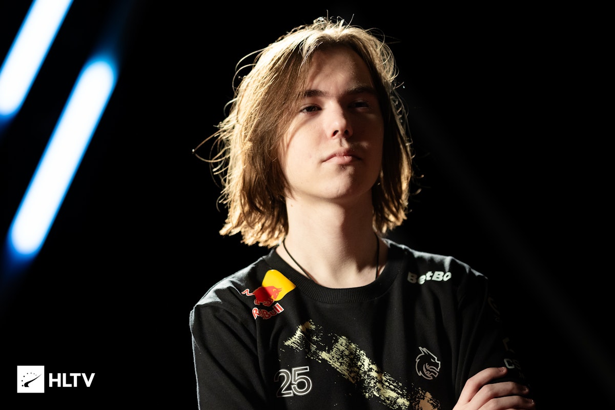 T1 击败任何人的传奇，晋级2025年全球总决赛四分之一决赛